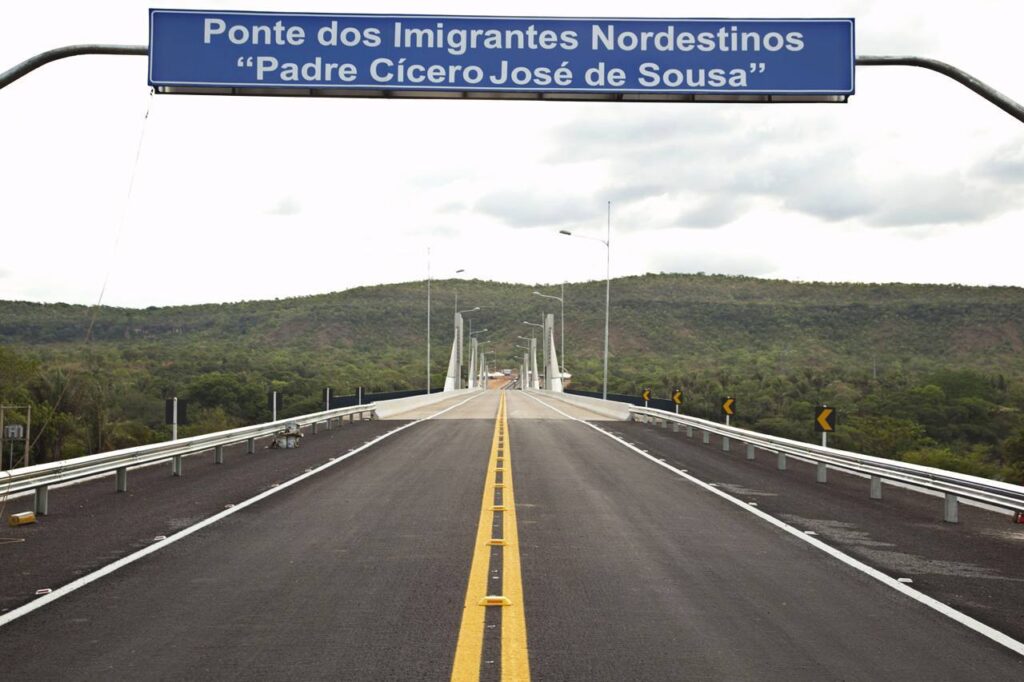 Ponte dos imigrantes